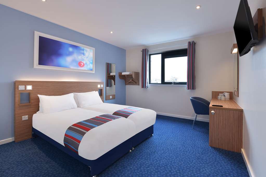 Travelodge Yeovil Podimore Ilchester Номер фото